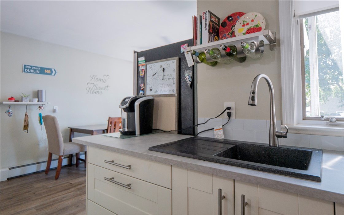 83 Bliss Road Newport, RI 02840 - Photo 15 of 50