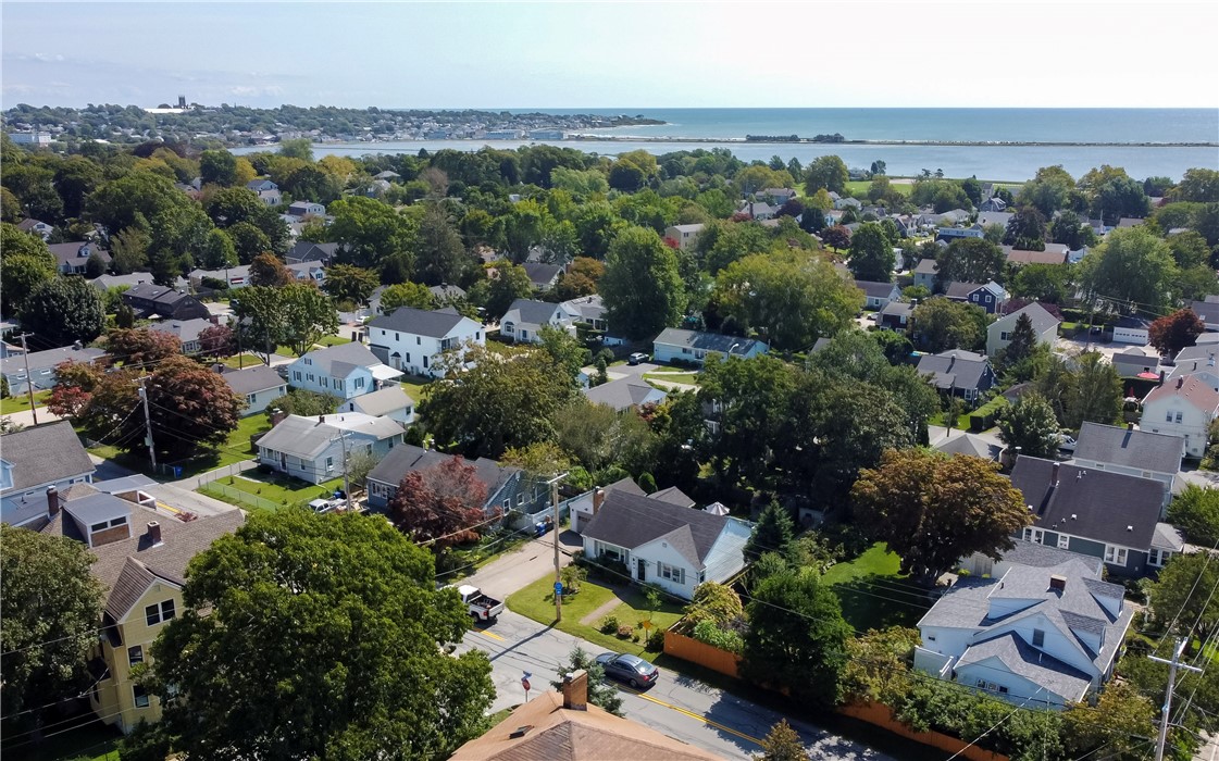 83 Bliss Road Newport, RI 02840 - Photo 47 of 50