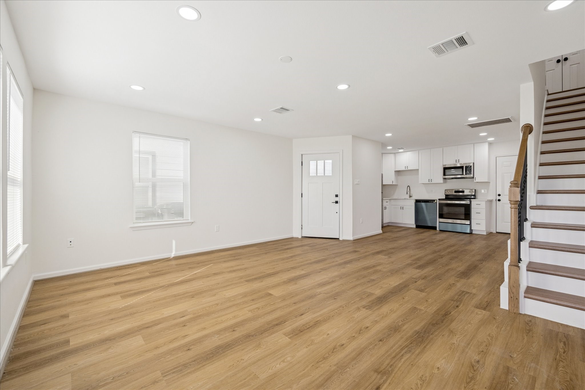 9913 Porto Rico Road Houston, TX 77041 - Photo 6 of 34