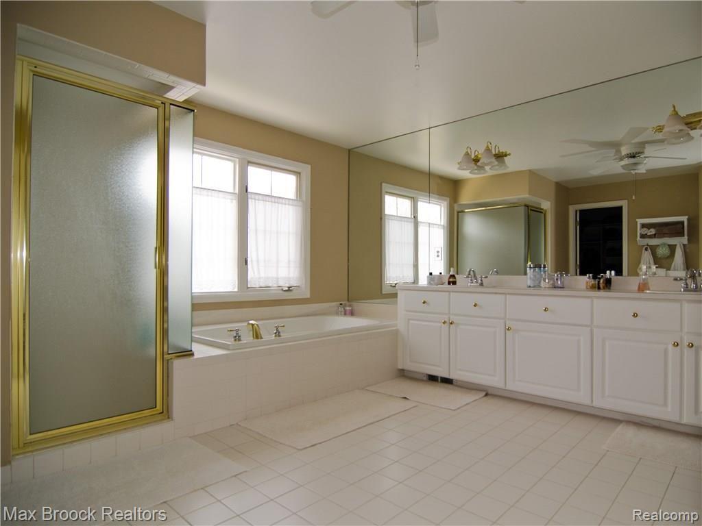 469 Springview Drive Rochester, MI 48307 - Photo 24 of 36 Gallery Image 24