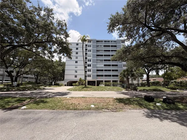 $1,800 | 3301 Spanish Moss Terrace, Unit 306, Lauderhill, FL 33319
