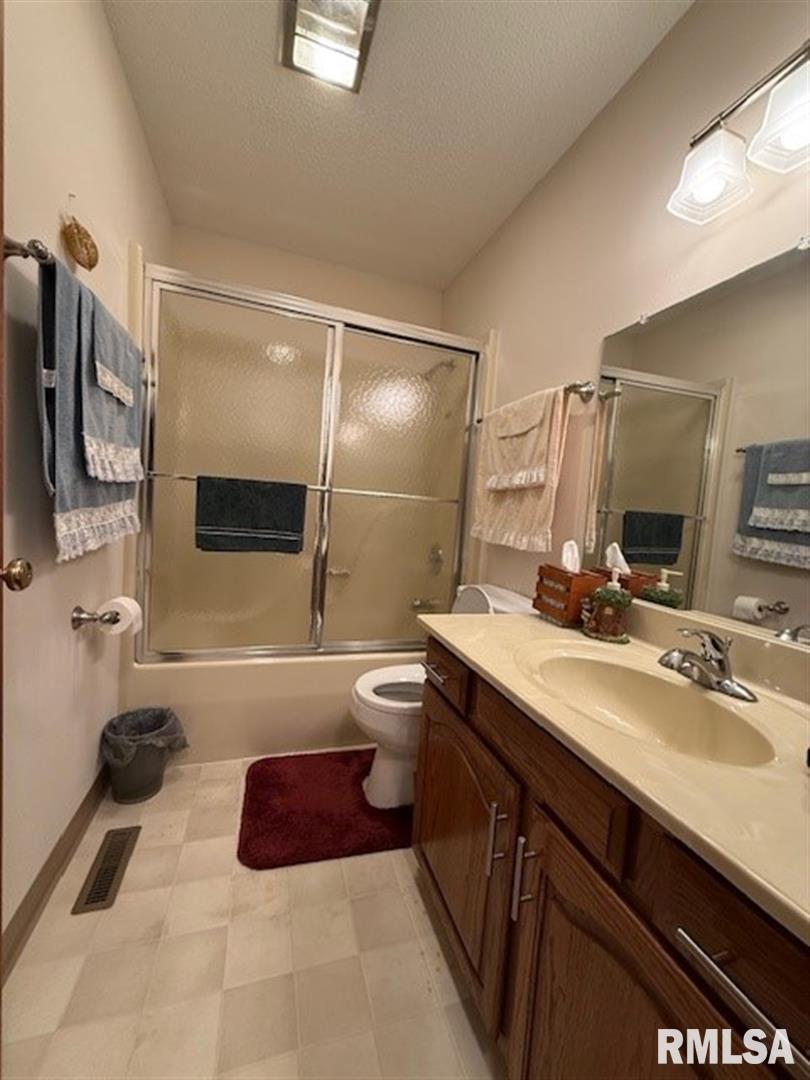 2103 Maple Avenue Macomb, IL 61455 - Photo 14 of 17