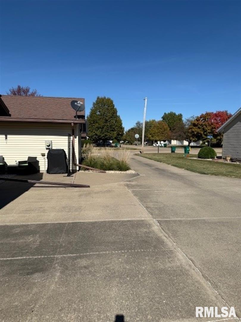 2103 Maple Avenue Macomb, IL 61455 - Photo 16 of 17