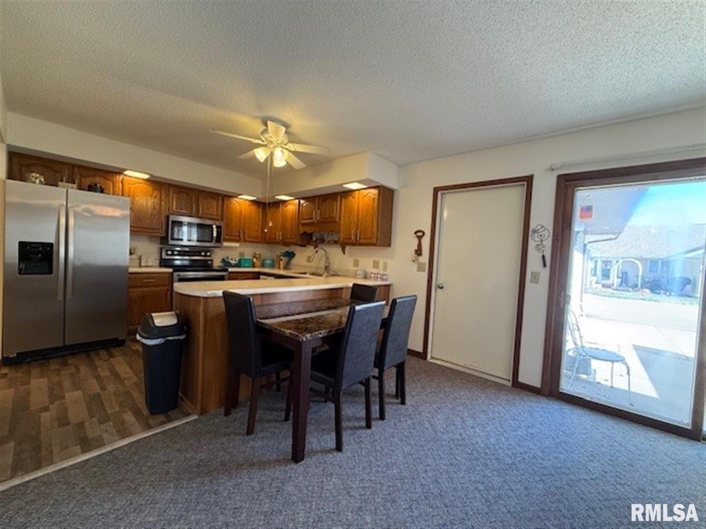 2103 Maple Avenue Macomb, IL 61455 - Photo 8 of 17