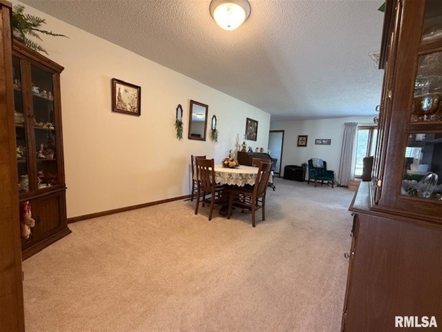 2103 Maple Avenue Macomb, IL 61455 - Photo 9 of 17