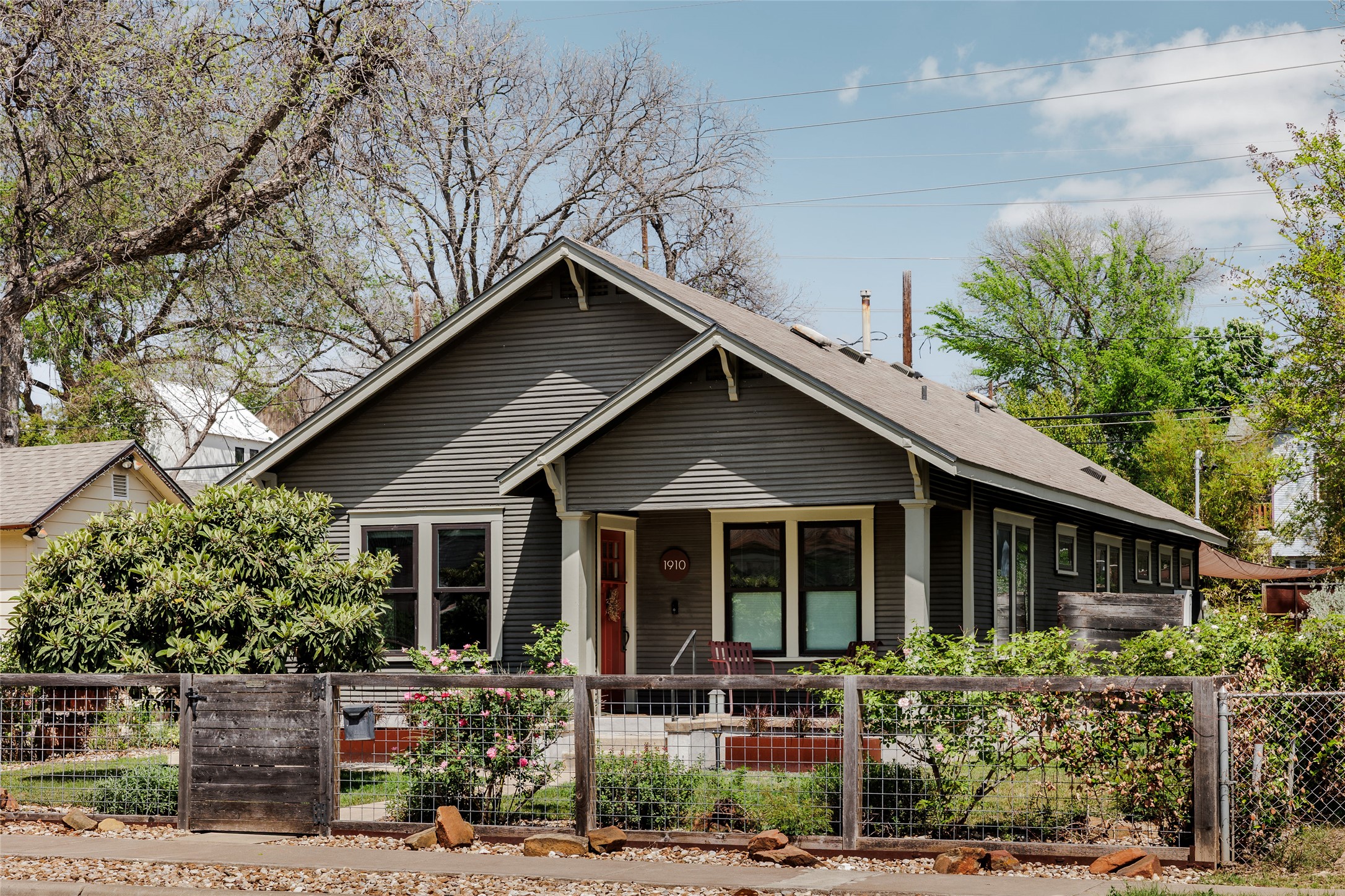 1910 Holly Street Austin, TX 78702 - Photo 2 of 28