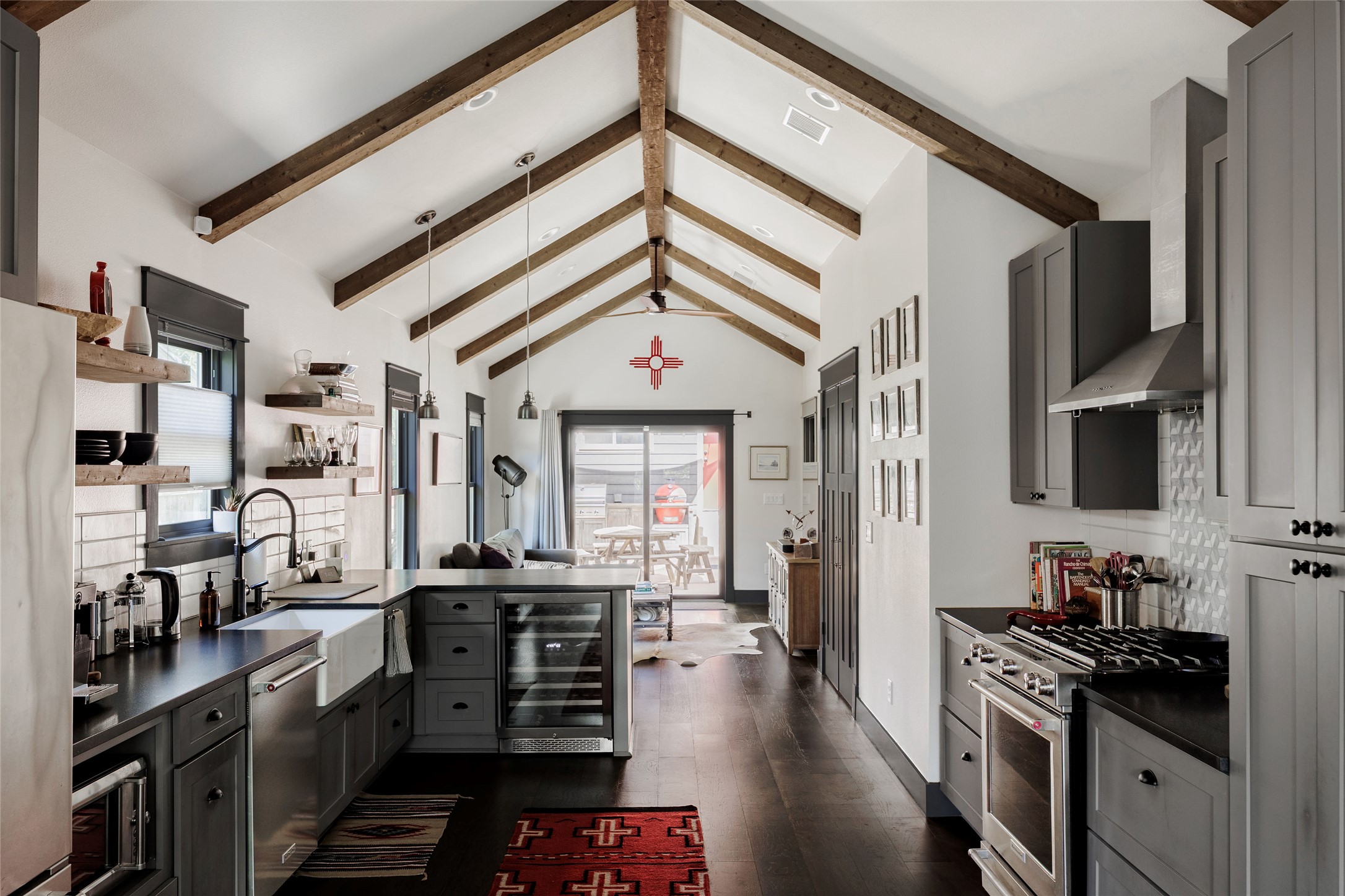 1910 Holly Street Austin, TX 78702 - Photo 6 of 28