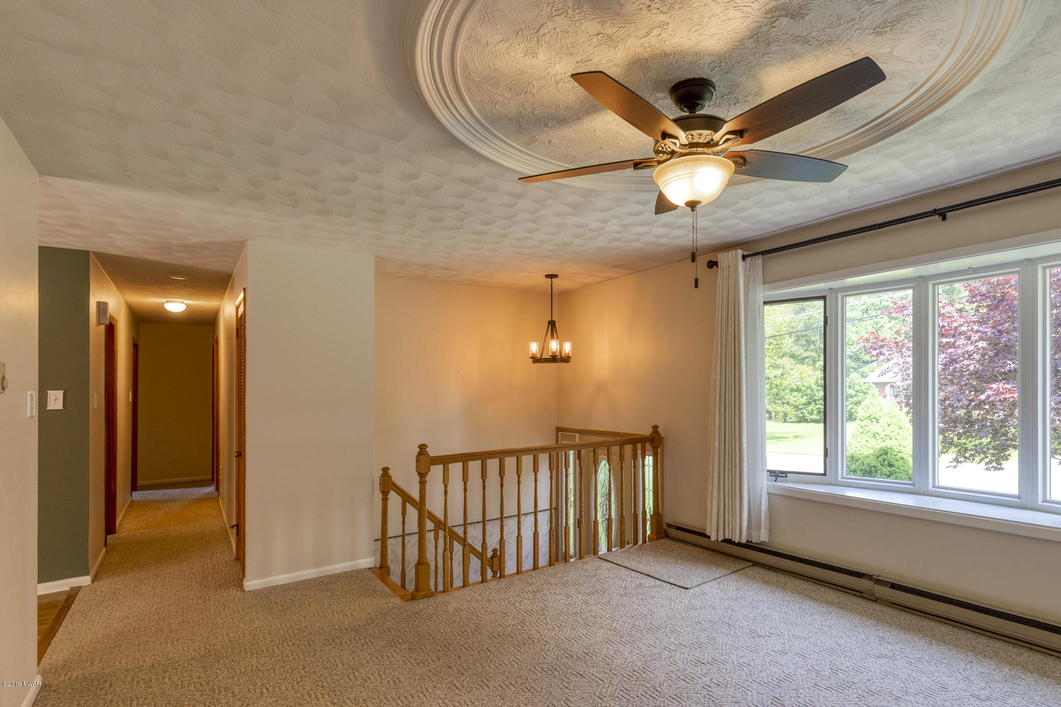 440 Lake Spangenberg Road Lake Ariel, PA 18436 - Photo 9 of 23 Living Room