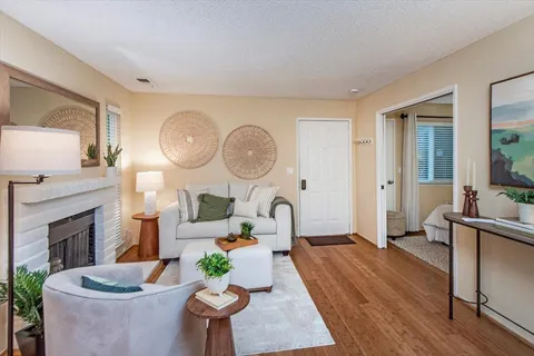 $425,000 | 3200 La Terrace Circle, San Jose, CA 95123