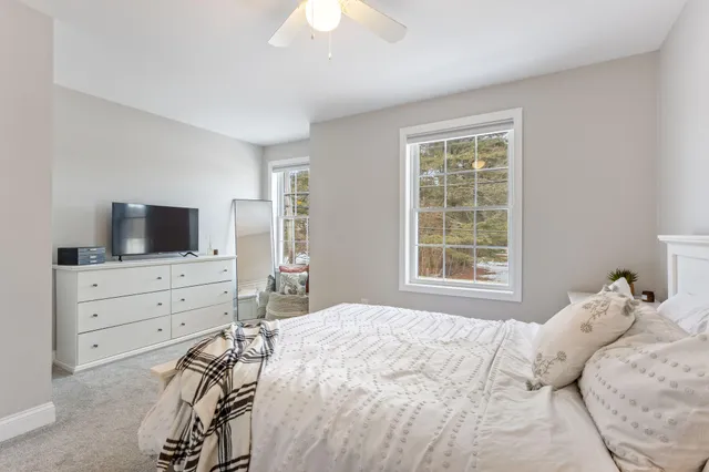 $380,000 | 7 Kasseys Way, Unit 5, Westbrook, ME 04092