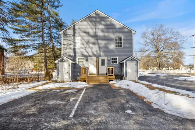 $380,000 | 7 Kasseys Way, Unit 5, Westbrook, ME 04092
