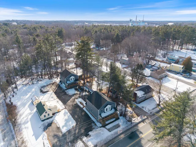 $380,000 | 7 Kasseys Way, Unit 5, Westbrook, ME 04092
