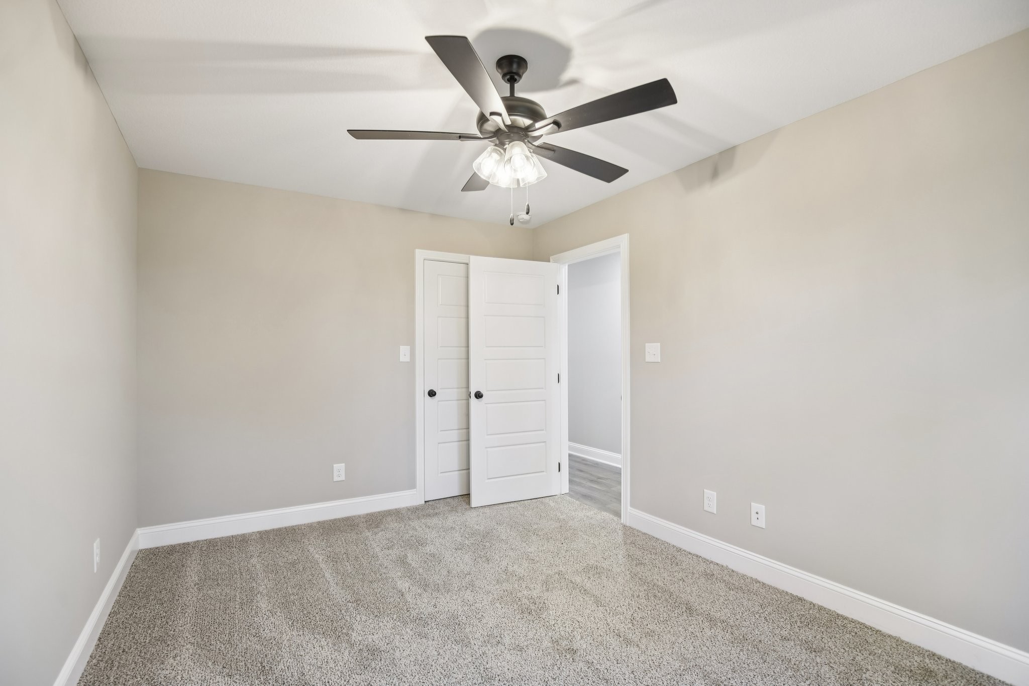 1288 Racker Drive Clarksville, TN 37043 - Photo 29 of 49 an empty room