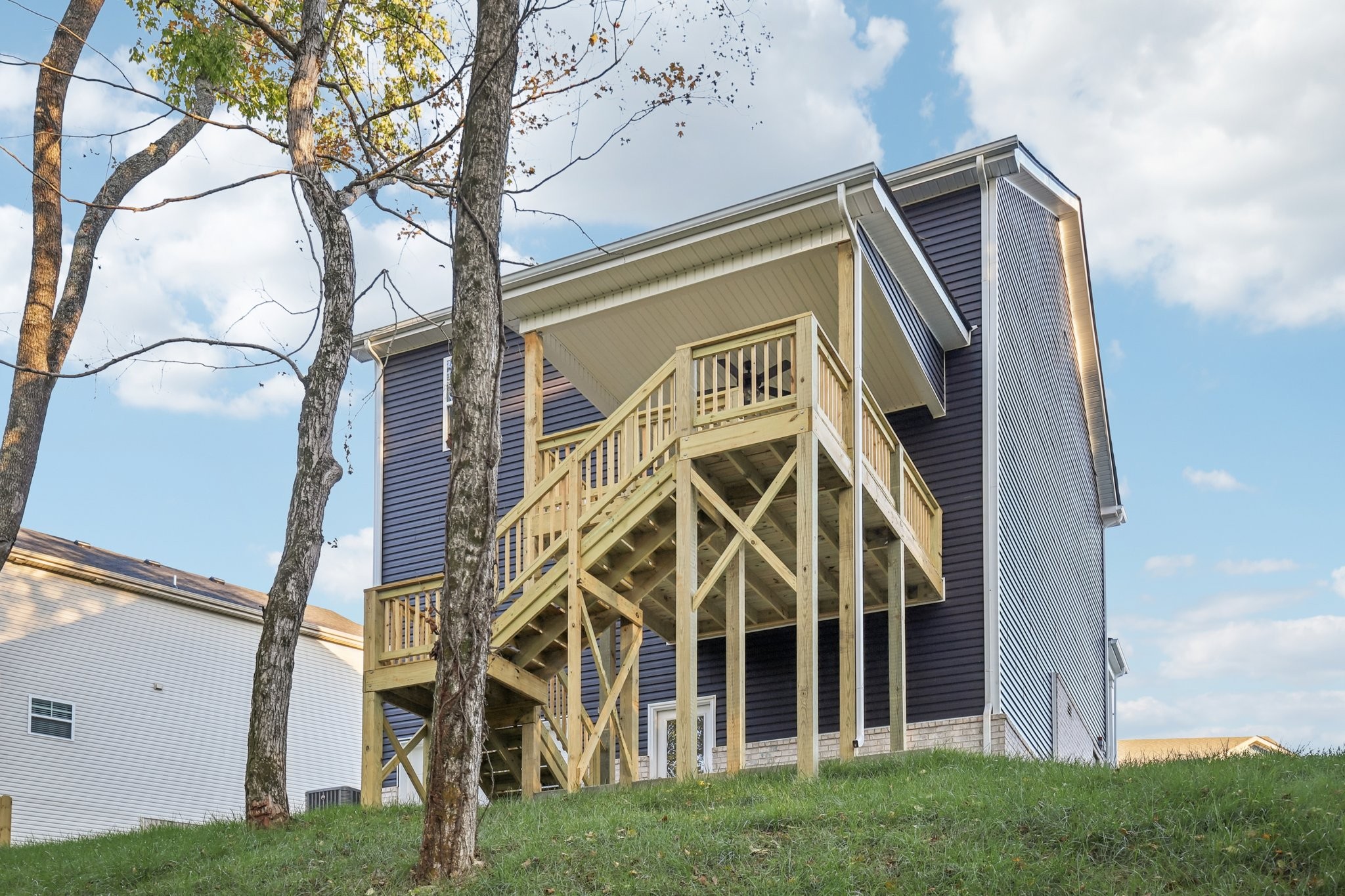 1288 Racker Drive Clarksville, TN 37043 - Photo 47 of 49 a front view of a house with a yard