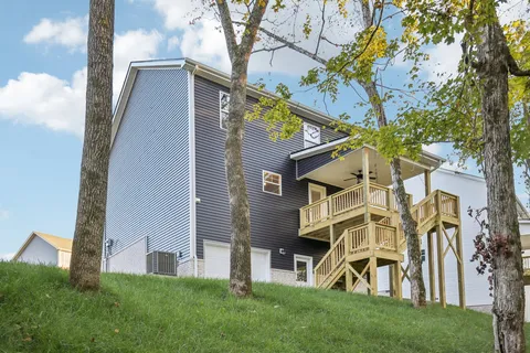 a view of a back yard of the house