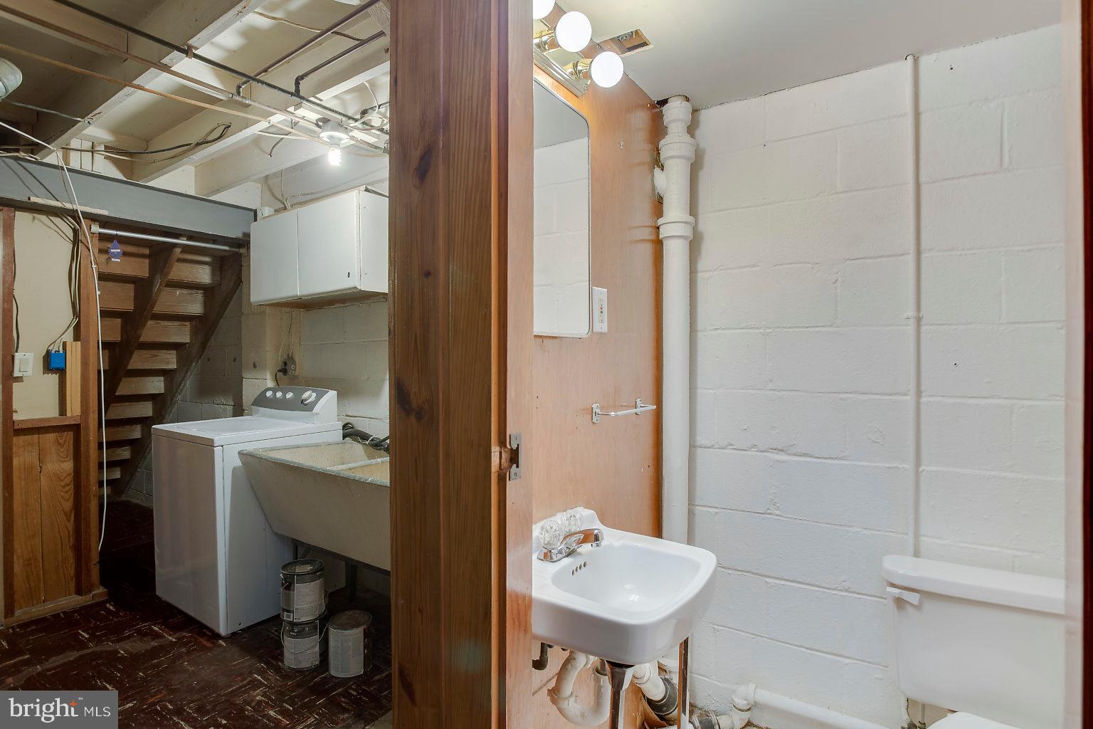 971 Southridge Road Baltimore, MD 21228 - Photo 29 of 32 Gallery Image 29