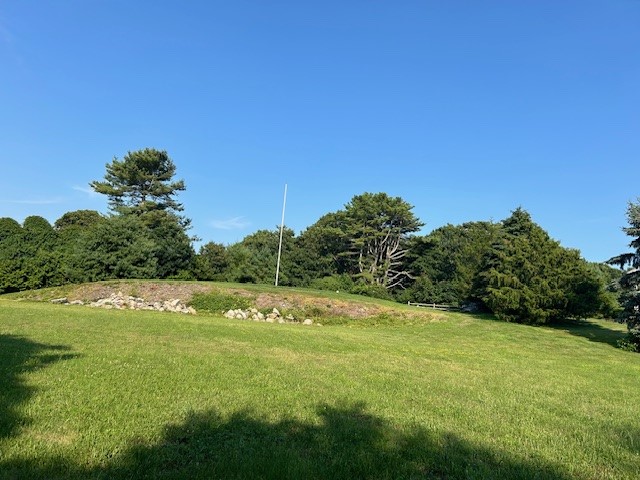 18 Bottom Ridge Westerly, RI 02891 - Photo 4 of 12