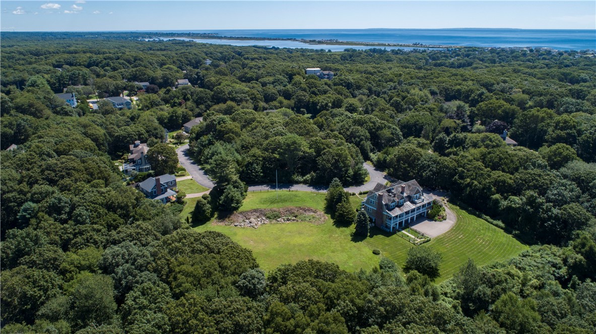 18 Bottom Ridge Westerly, RI 02891 - Photo 10 of 12