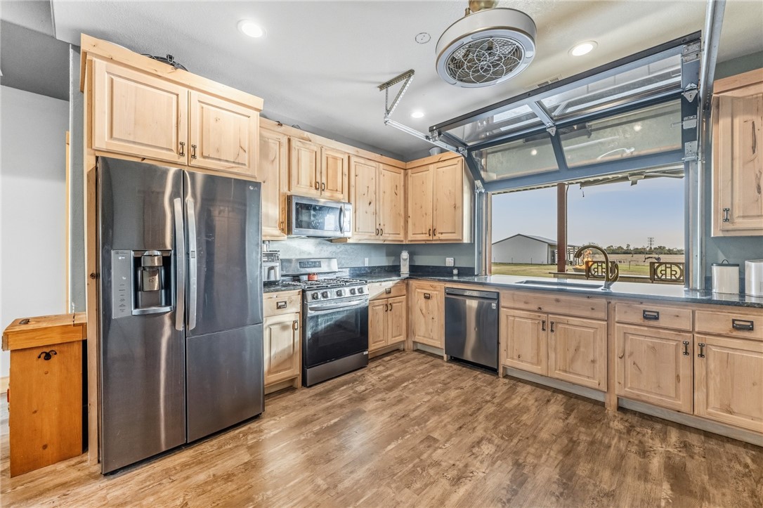 327 Diserens Road North Zulch, TX 77872 - Photo 16 of 36