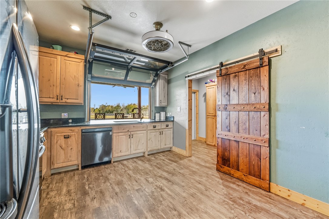 327 Diserens Road North Zulch, TX 77872 - Photo 17 of 36