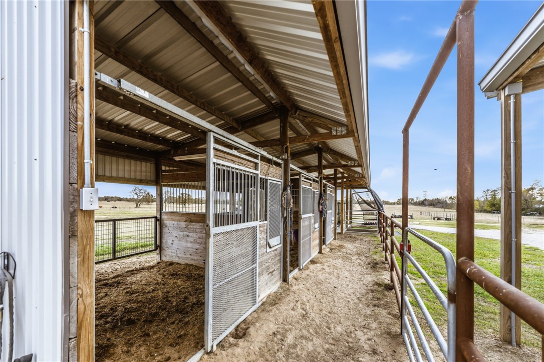 327 Diserens Road North Zulch, TX 77872 - Photo 20 of 36 Horse Stalls