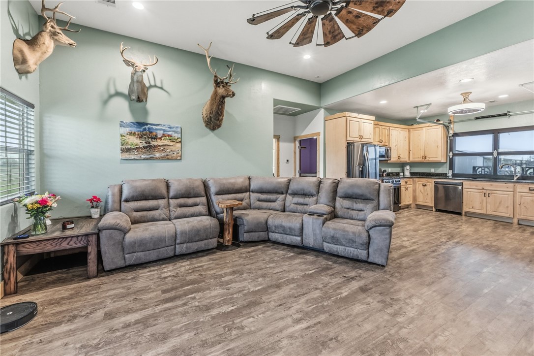 327 Diserens Road North Zulch, TX 77872 - Photo 22 of 36