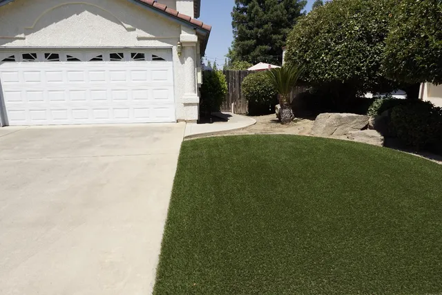 $599,900 | 742 North Marion Avenue, Clovis, CA 93611