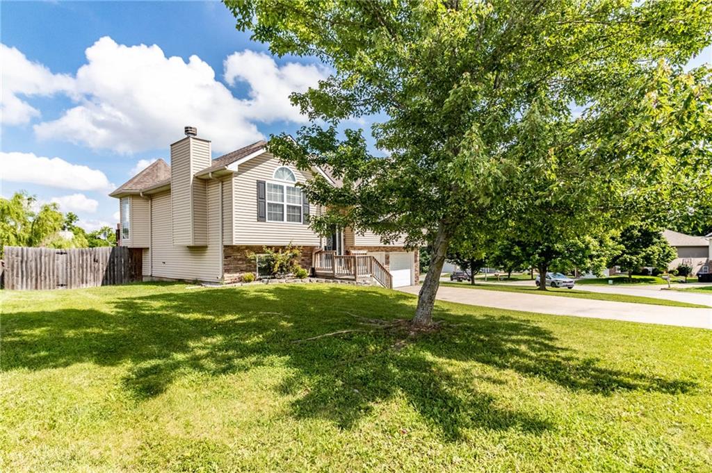 1917 Country Ridge Drive Warrensburg, MO 64093 - Photo 4 of 42