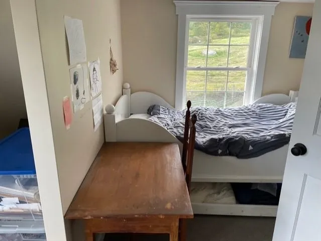 $2,000 | 997 King Hill Road, New London, NH 03257