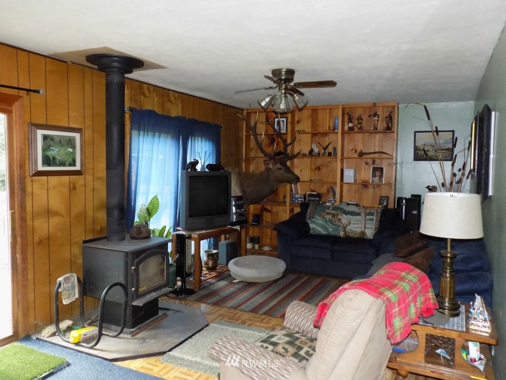 215 Hinch Road Castle Rock, WA 98611 - Photo 14 of 24 Gallery Image 14