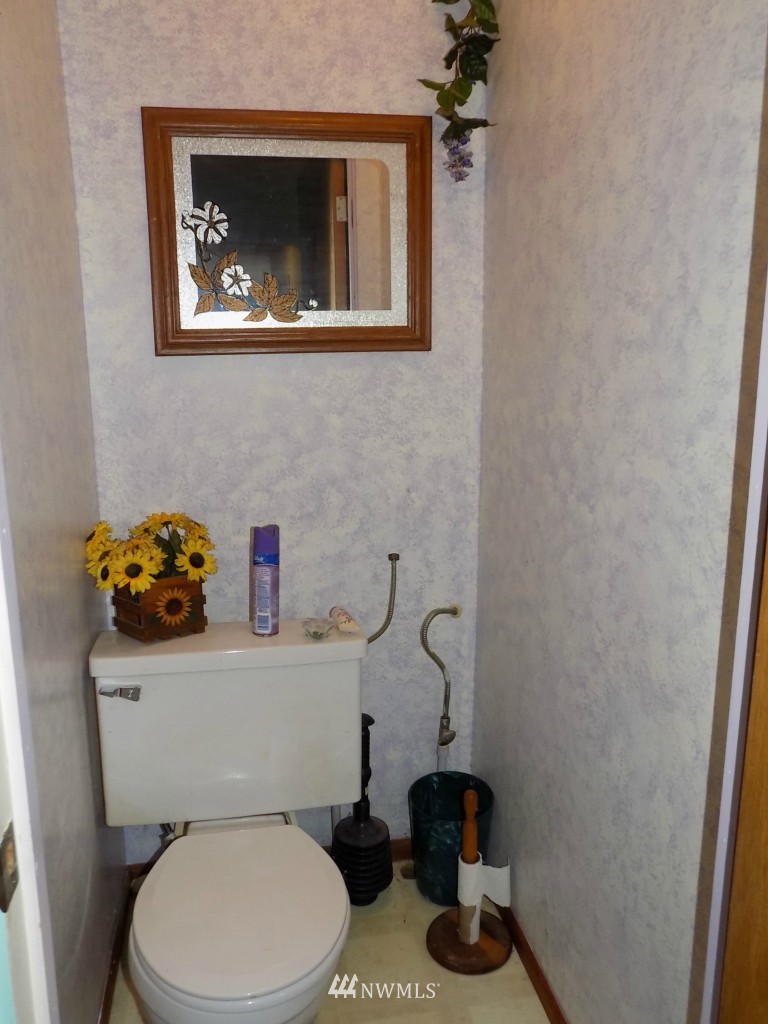 215 Hinch Road Castle Rock, WA 98611 - Photo 19 of 24 Gallery Image 19