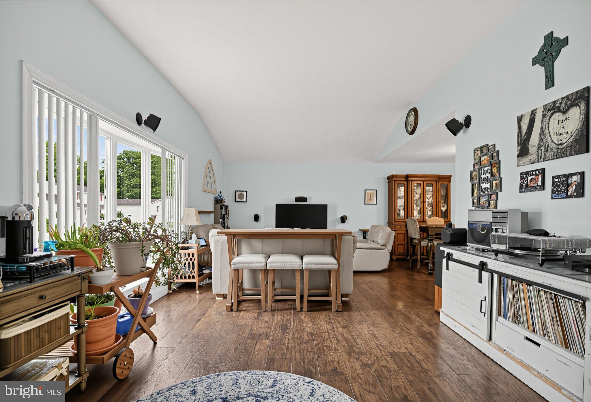 131 Jacqueline Avenue Delran, NJ 08075 - Photo 6 of 42 Large bay window