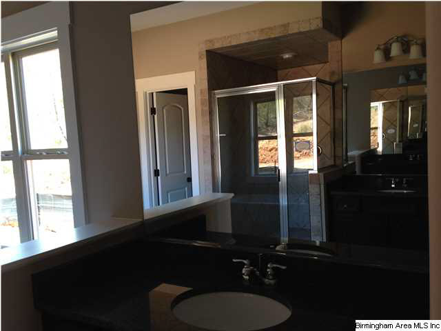892 Valley Circle Leeds, AL 35094 - Photo 13 of 21