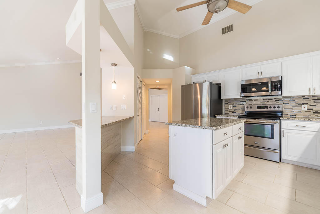 251 Northwest 69th Street Boca Raton, FL 33487 - Photo 18 of 36 20250716-251 NW 69th Street-0043