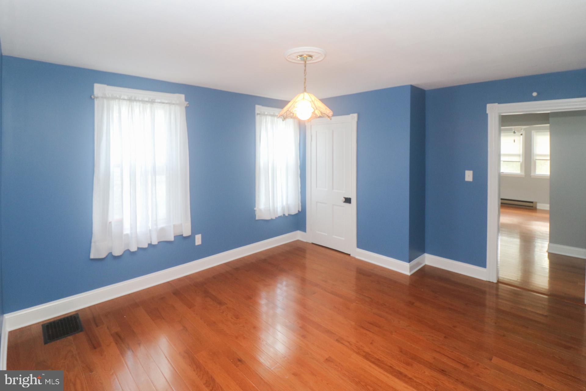 358 Ridgway Street Mount Holly, NJ 08060 - Photo 4 of 31 Gallery Image 4