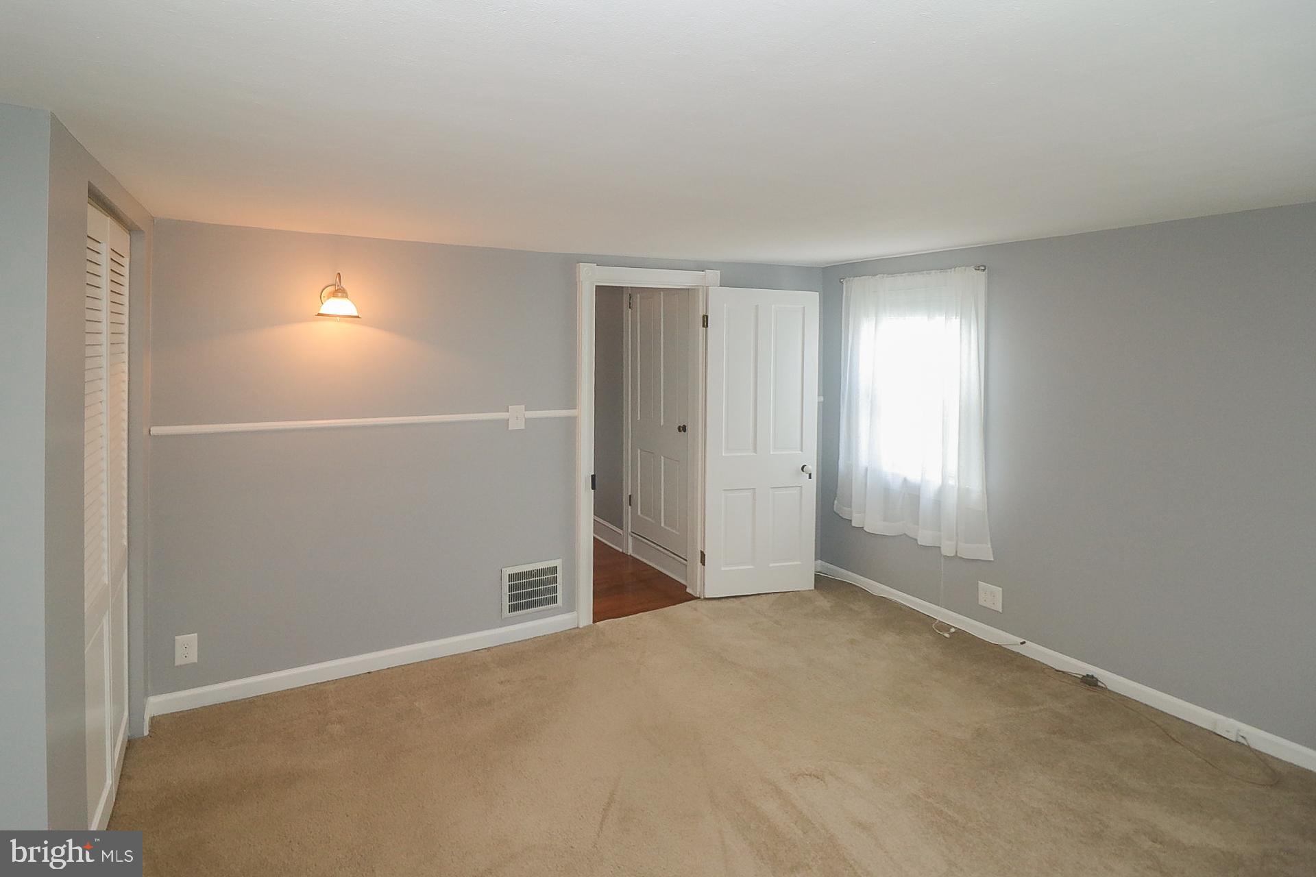 358 Ridgway Street Mount Holly, NJ 08060 - Photo 8 of 31 Gallery Image 8