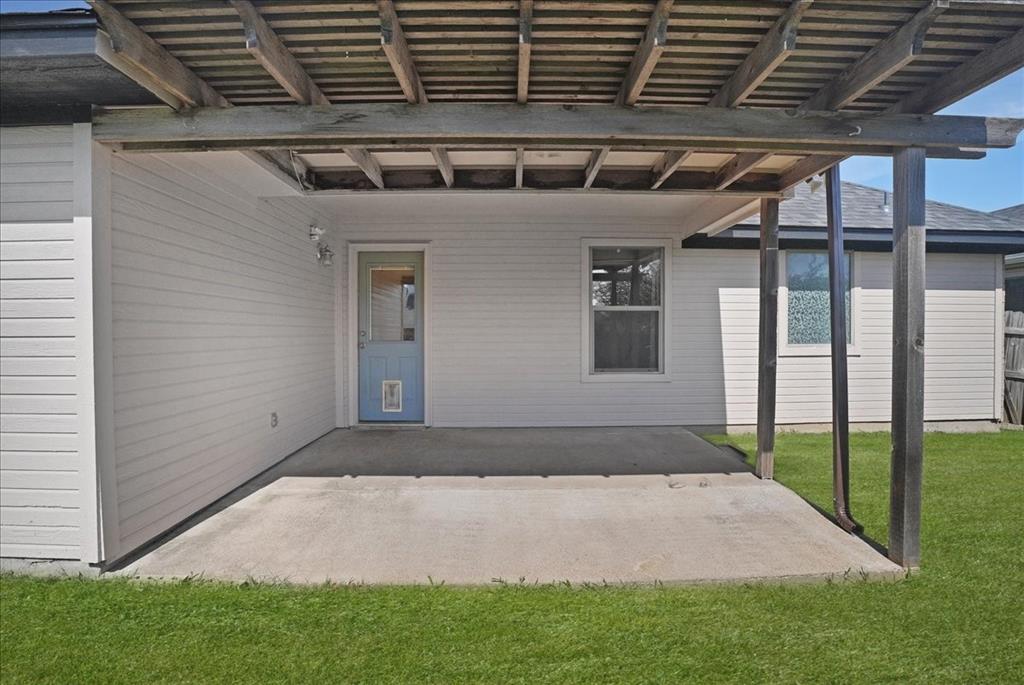 809 Rambling Court Granbury, TX 76049 - Photo 17 of 21