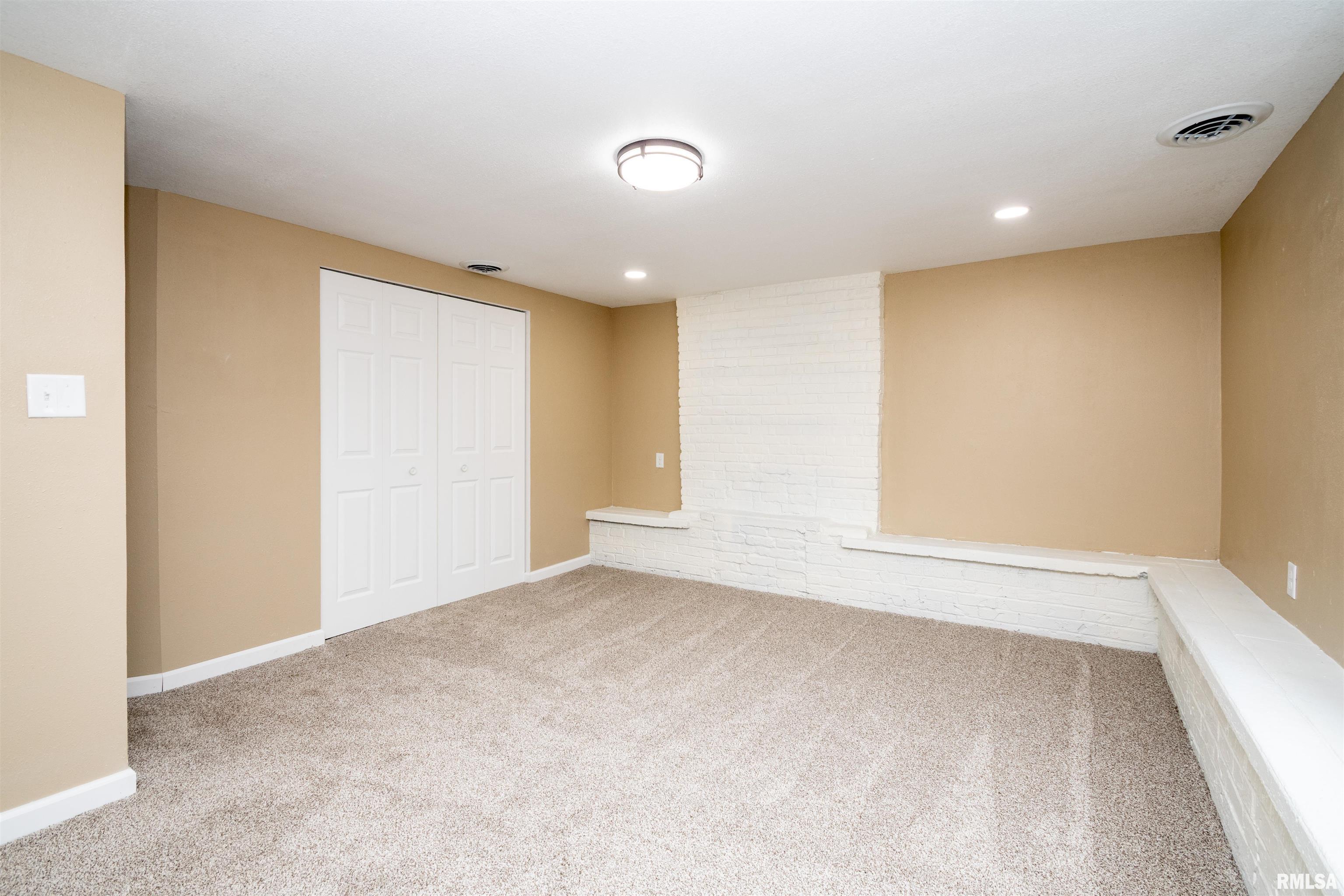 1408 Koch Street Pekin, IL 61554 - Photo 22 of 34