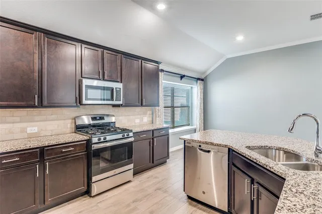 $380,000 | 6111 Gloucester Drive, Aubrey, TX 76227