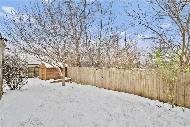 $185,900 | 712 Lafayette Drive, Clairton, PA 15025