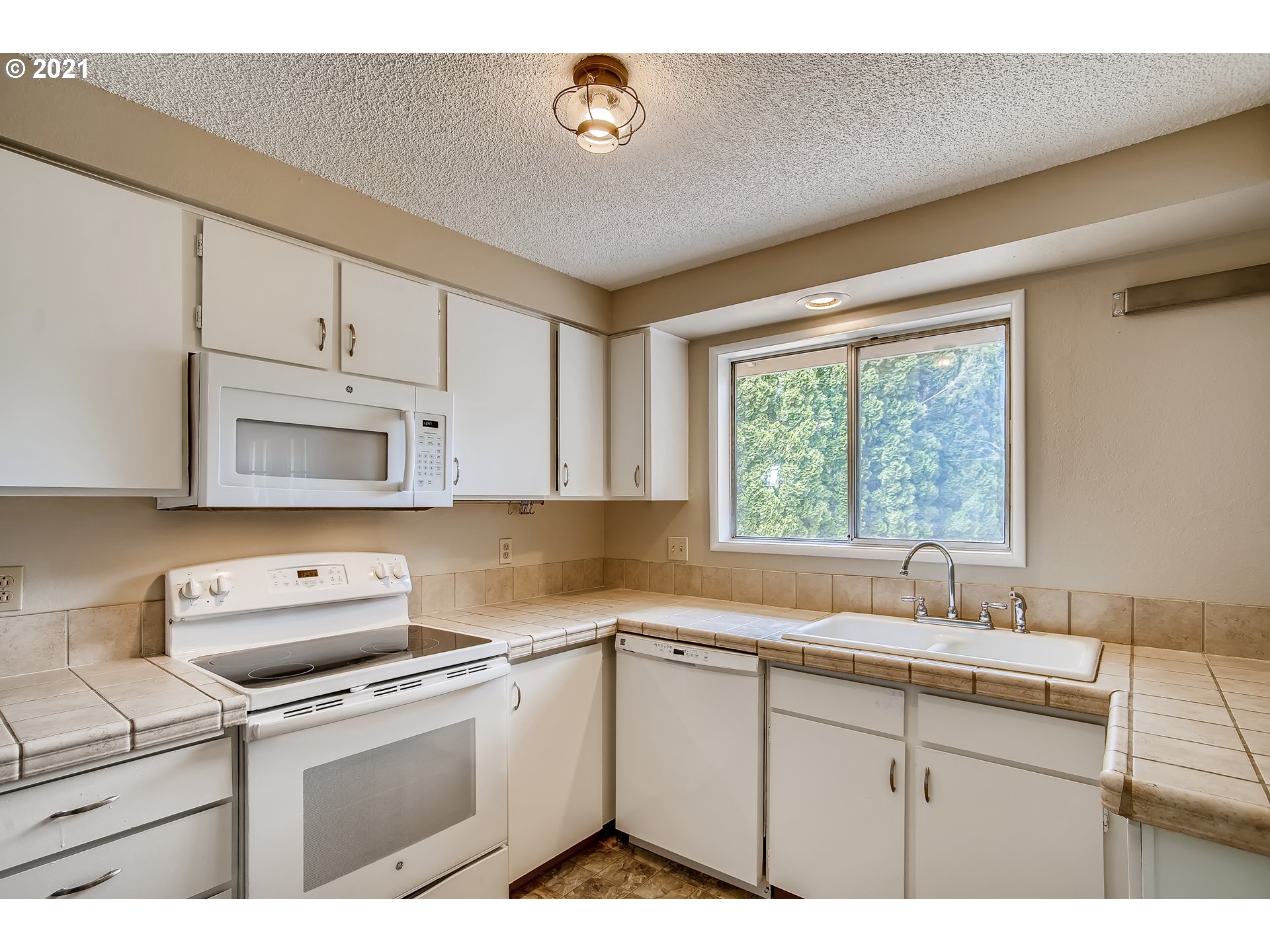 230 Mayfair Drive St. Helens, OR 97051 - Photo 9 of 30