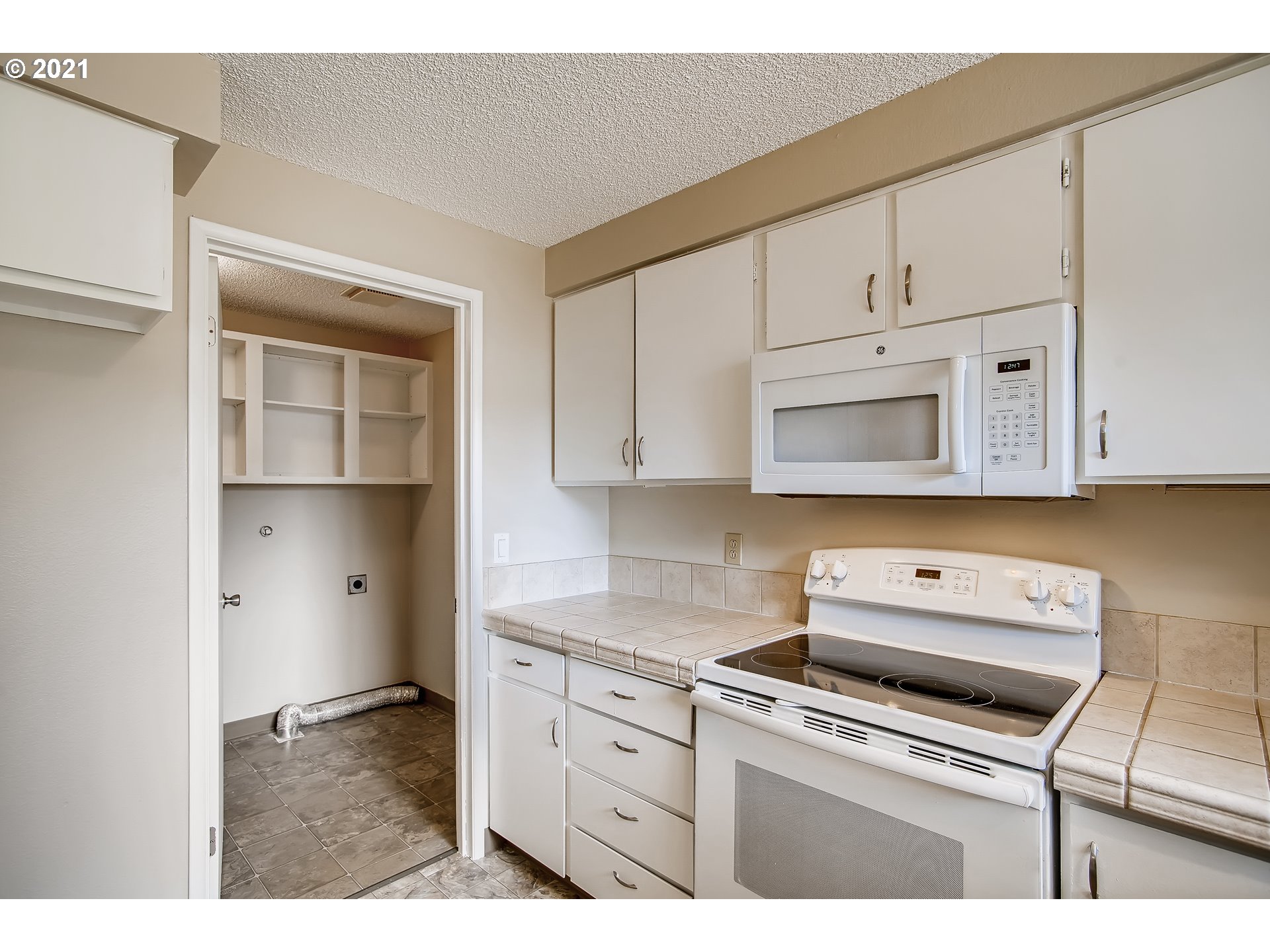 230 Mayfair Drive St. Helens, OR 97051 - Photo 10 of 30