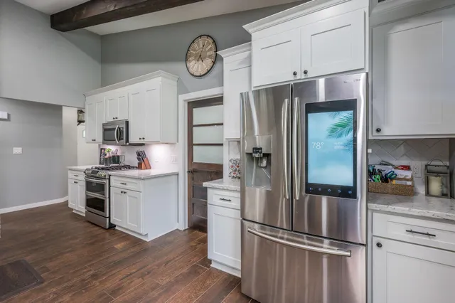 $329,000 | 223 Oak Knoll Court, Blue Earth, MN 56013