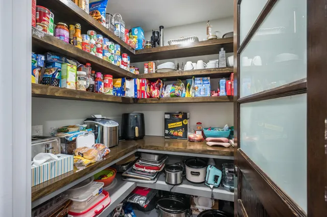 $329,000 | 223 Oak Knoll Court, Blue Earth, MN 56013