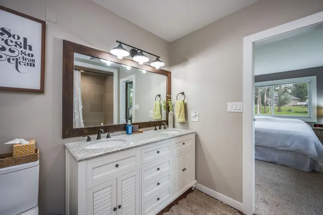 $329,000 | 223 Oak Knoll Court, Blue Earth, MN 56013