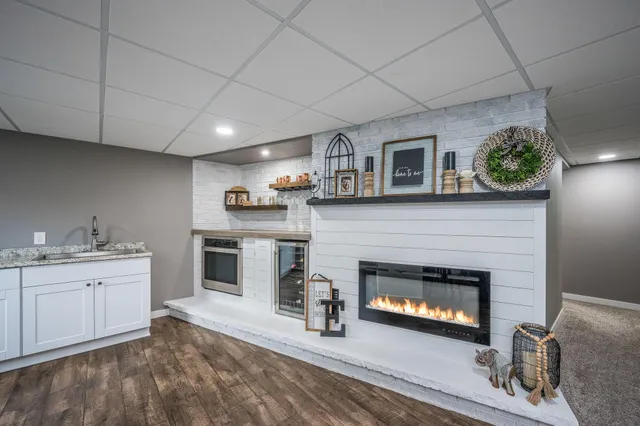 $329,000 | 223 Oak Knoll Court, Blue Earth, MN 56013