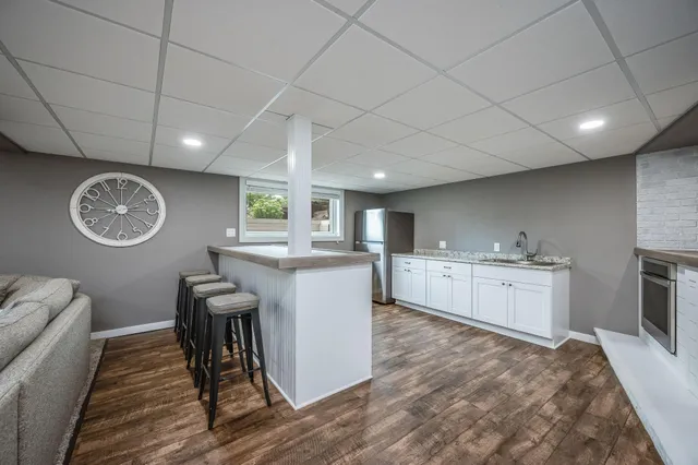 $329,000 | 223 Oak Knoll Court, Blue Earth, MN 56013