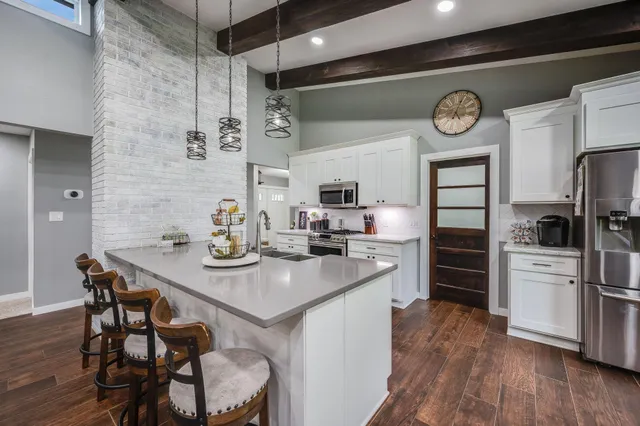 $329,000 | 223 Oak Knoll Court, Blue Earth, MN 56013