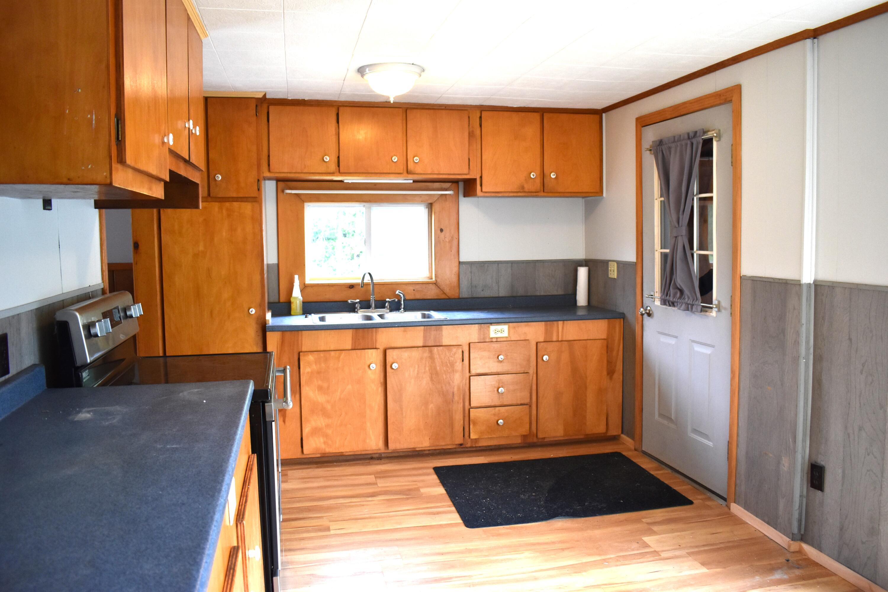 95 Pea Ridge Road Lincoln, ME 04457 - Photo 7 of 17 DSC_0270