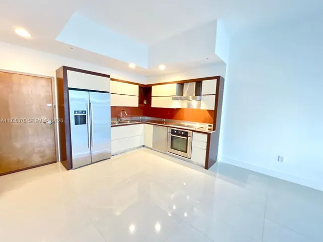 $3,300 | 2100 Park Avenue, Unit 104, Miami Beach, FL 33139